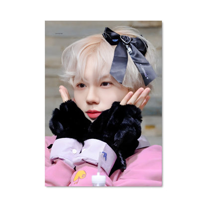 Poster Seongmin 48100