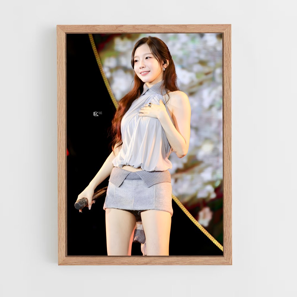 ap-taeyeon-3 cadre Bois clair