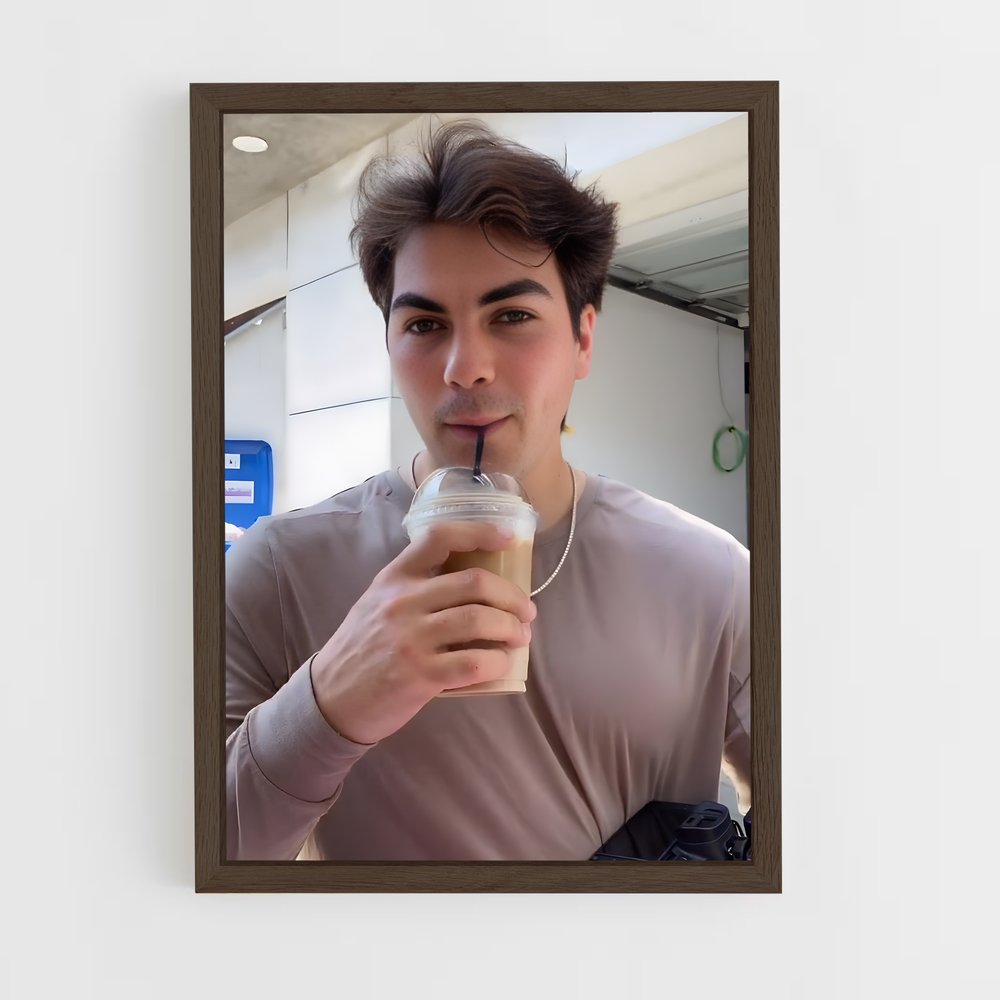 ap-thomas petrou-4 cadre Bois foncé
