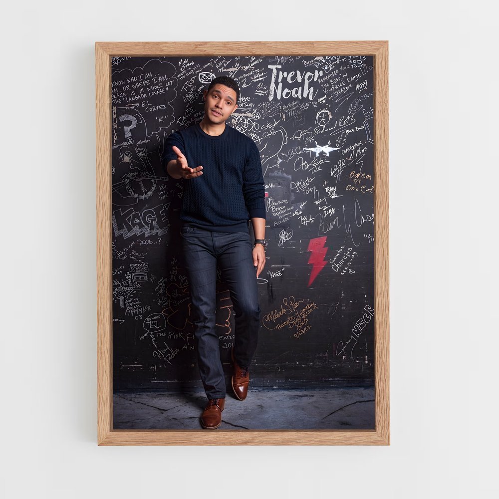 ap-trevor noah-3 cadre Bois clair