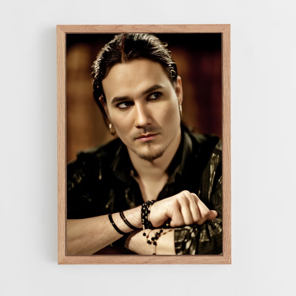 ap-tuomas holopainen-6 cadre Bois clair