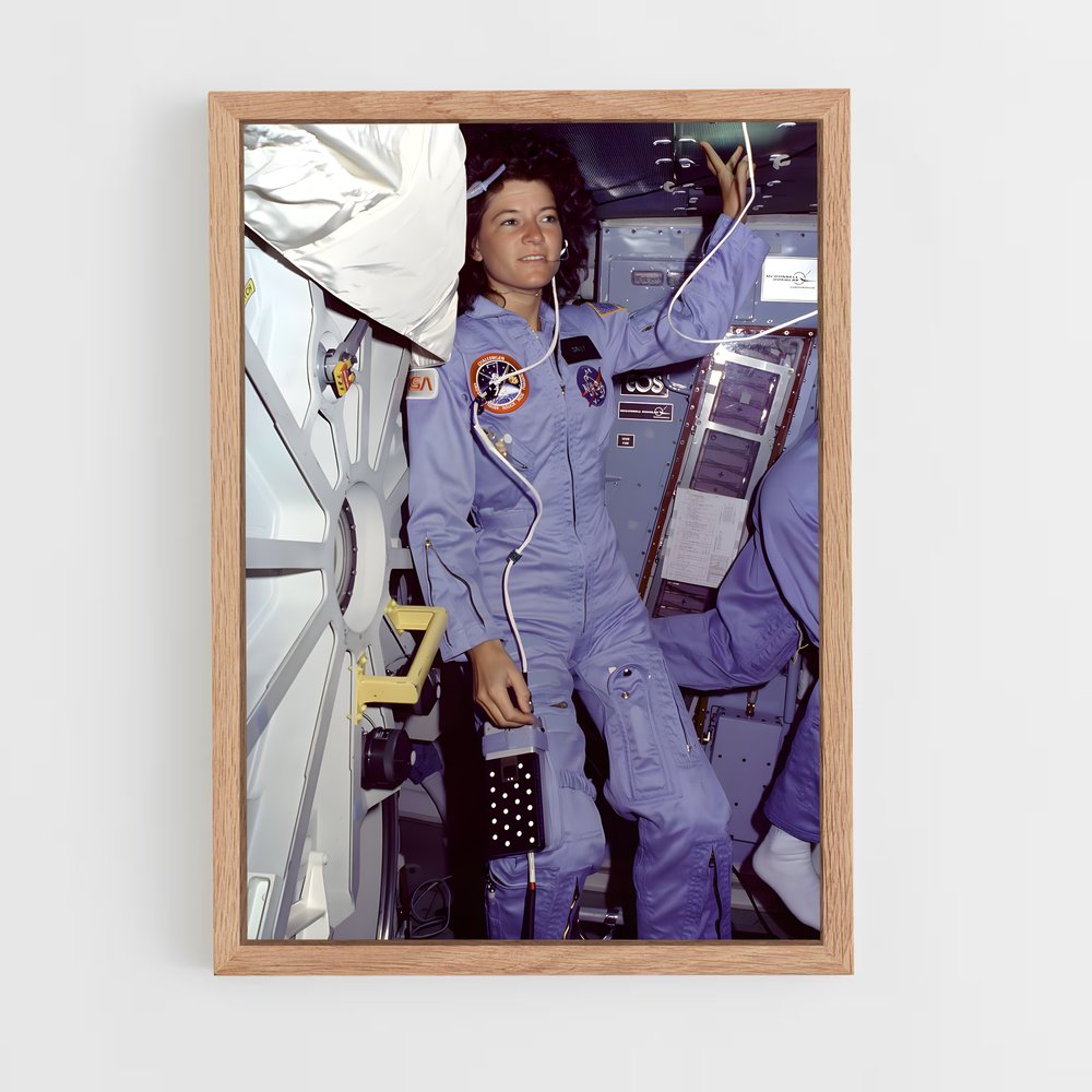 ap-valentina tereshkova-4 cadre Bois clair