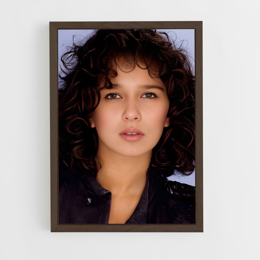 ap-valeria golino-1 cadre Bois foncé