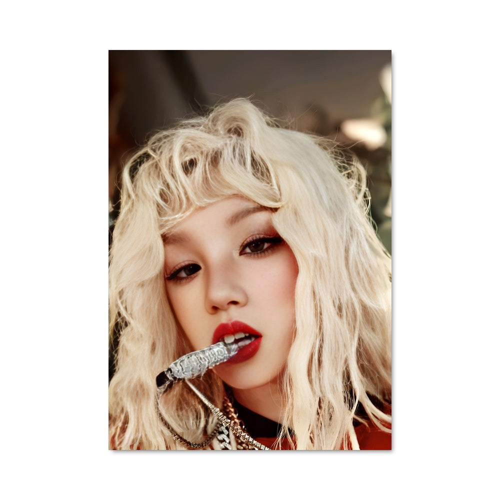 Poster Yuqi 48406