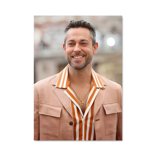 Poster Zachary levi 8623