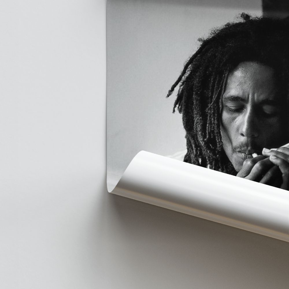 Poster Bob Marley rookt