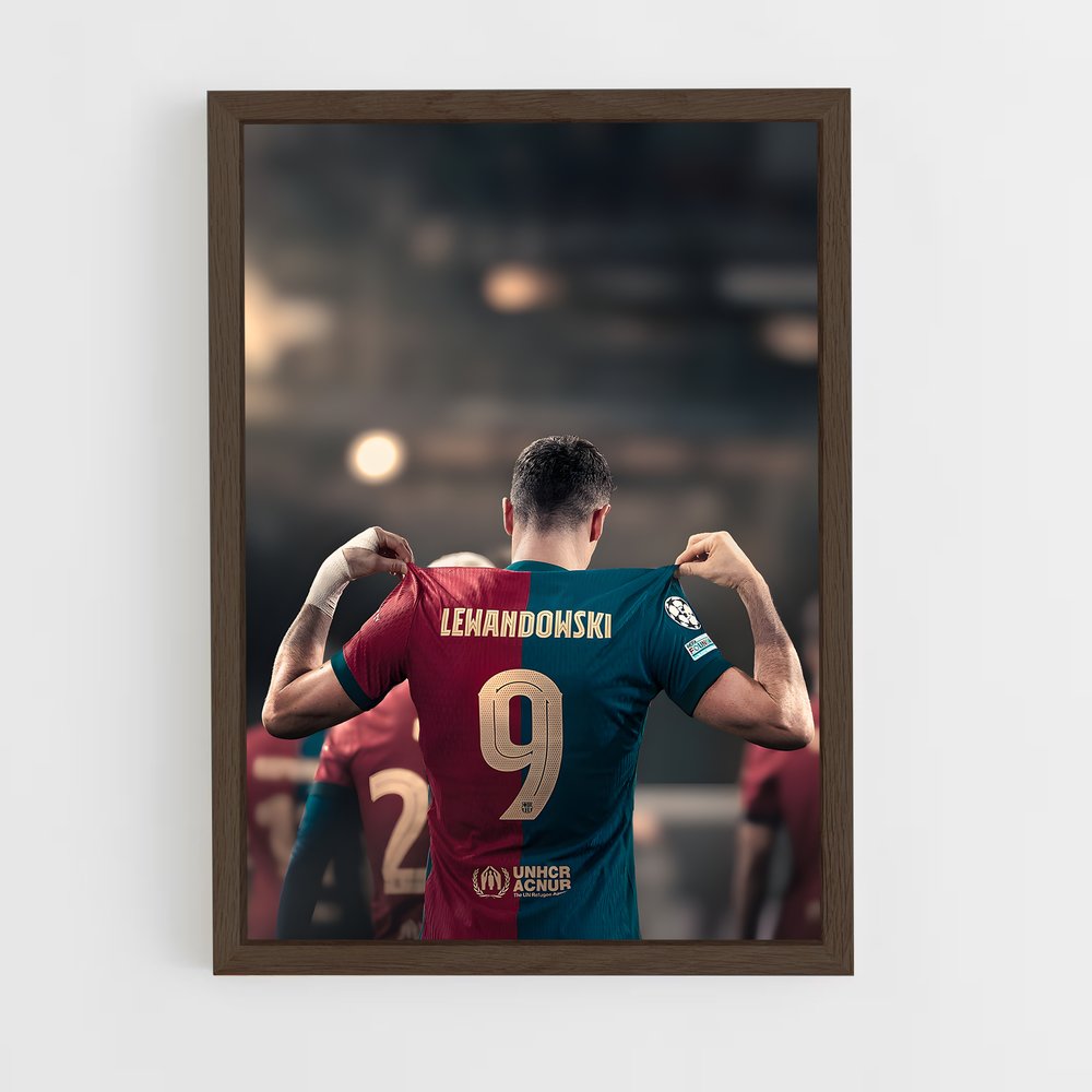 robert-lewandowski-7 cadre Bois foncé