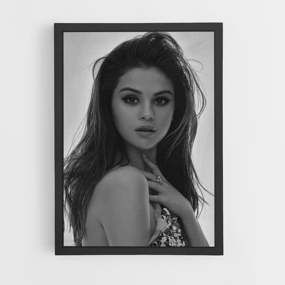 Poster Selena Gomez poseert