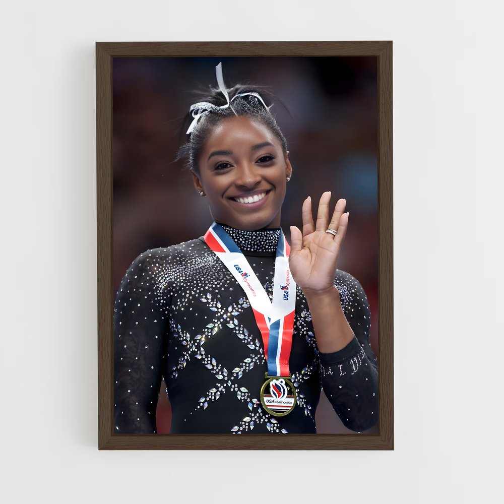 simone-biles-1 cadre Bois foncé